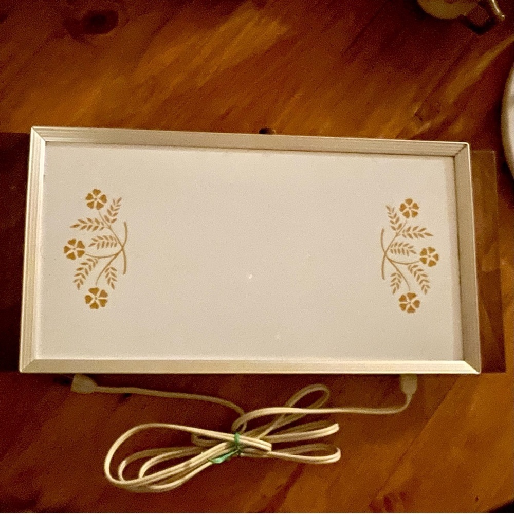 Vintage 70s Cornwall Electric Warming Tray w Wood Handles. Excellent Condition!